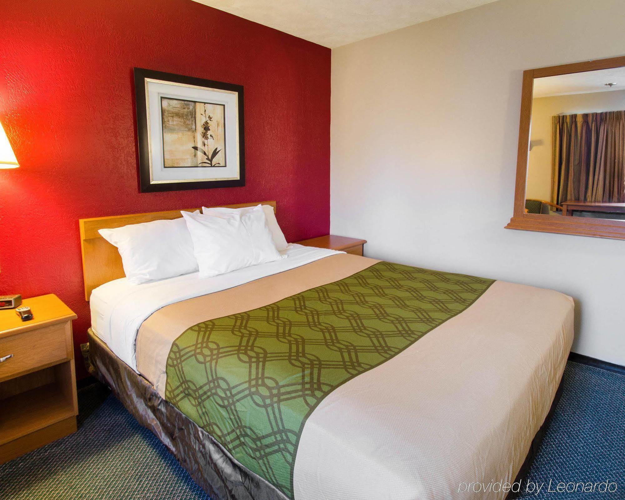Red Lion Inn & Suites Olathe Kansas City Exterior foto